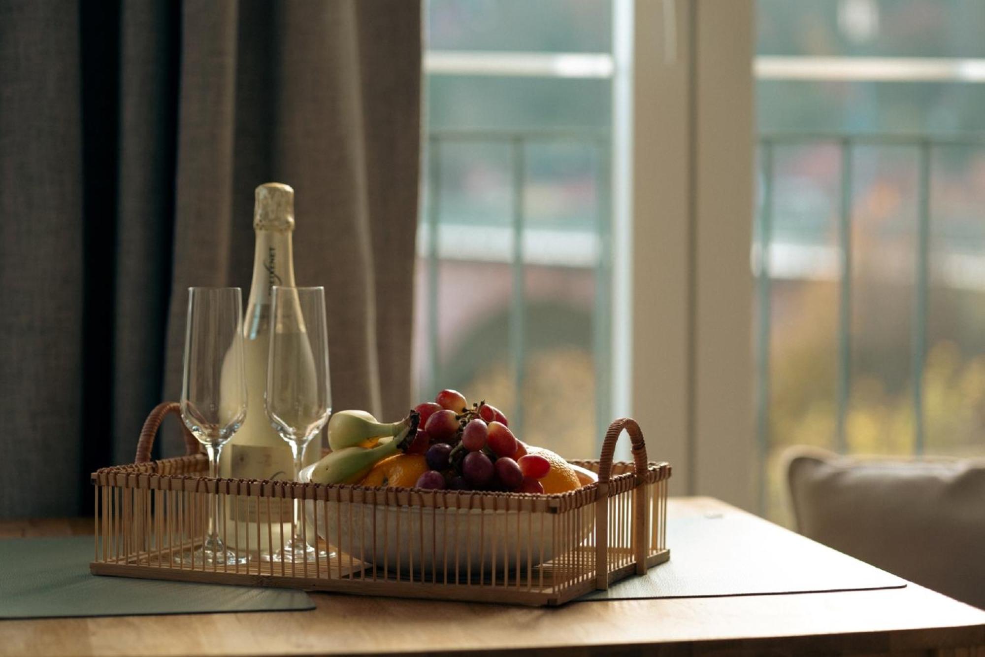 Apartment Mainterrasse Boardinghouse Am Fluss Klimatisierte Mit 80qm Terrasse Miltenberg