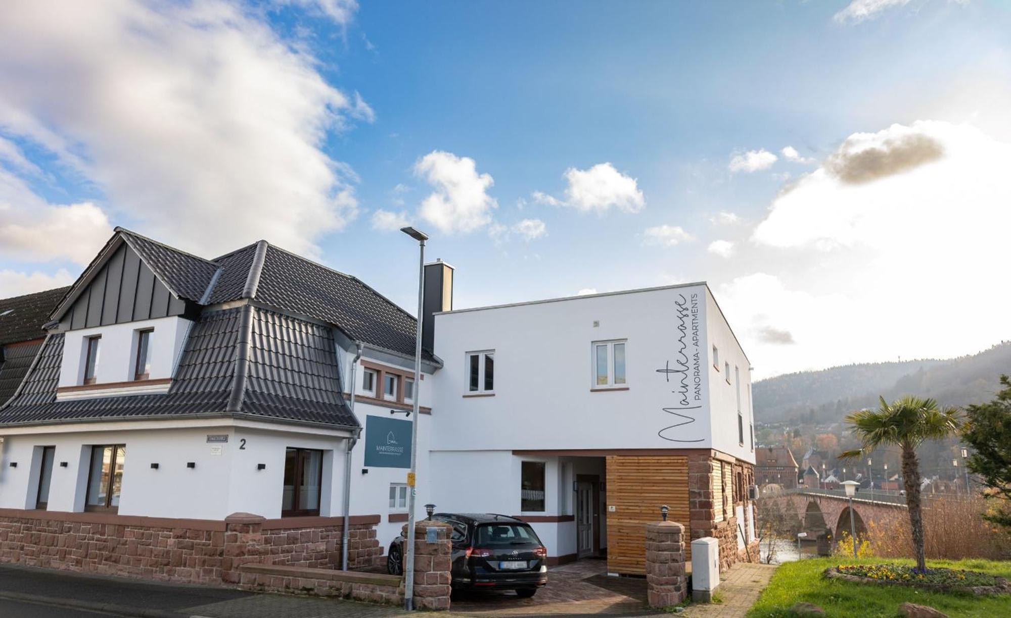 Mainterrasse Boardinghouse Am Fluss Klimatisierte Mit 80qm Terrasse Apartment